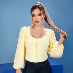 BLUSA ESCOTE OVALADO, MANGA...